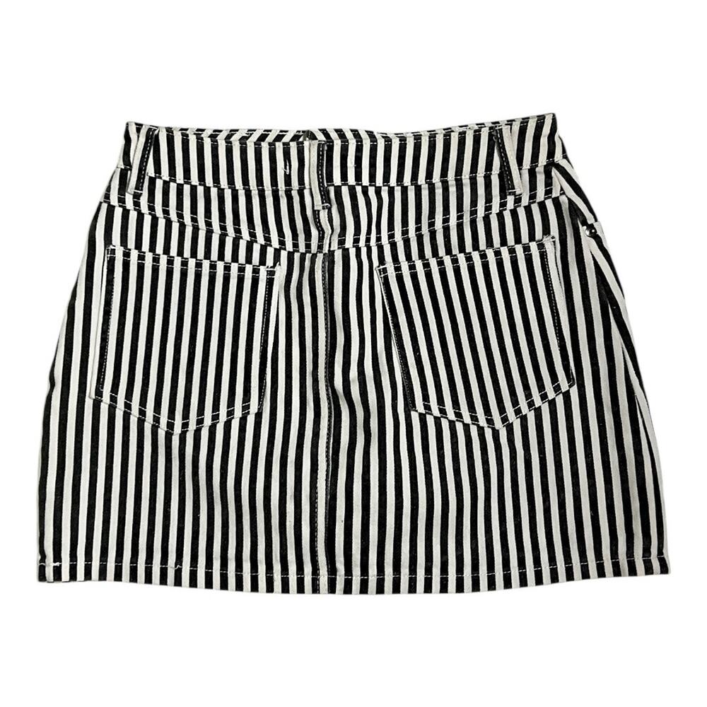 Wild Honey Black & White Vertical Stripe Mini Skirt - Picture 3 of 5